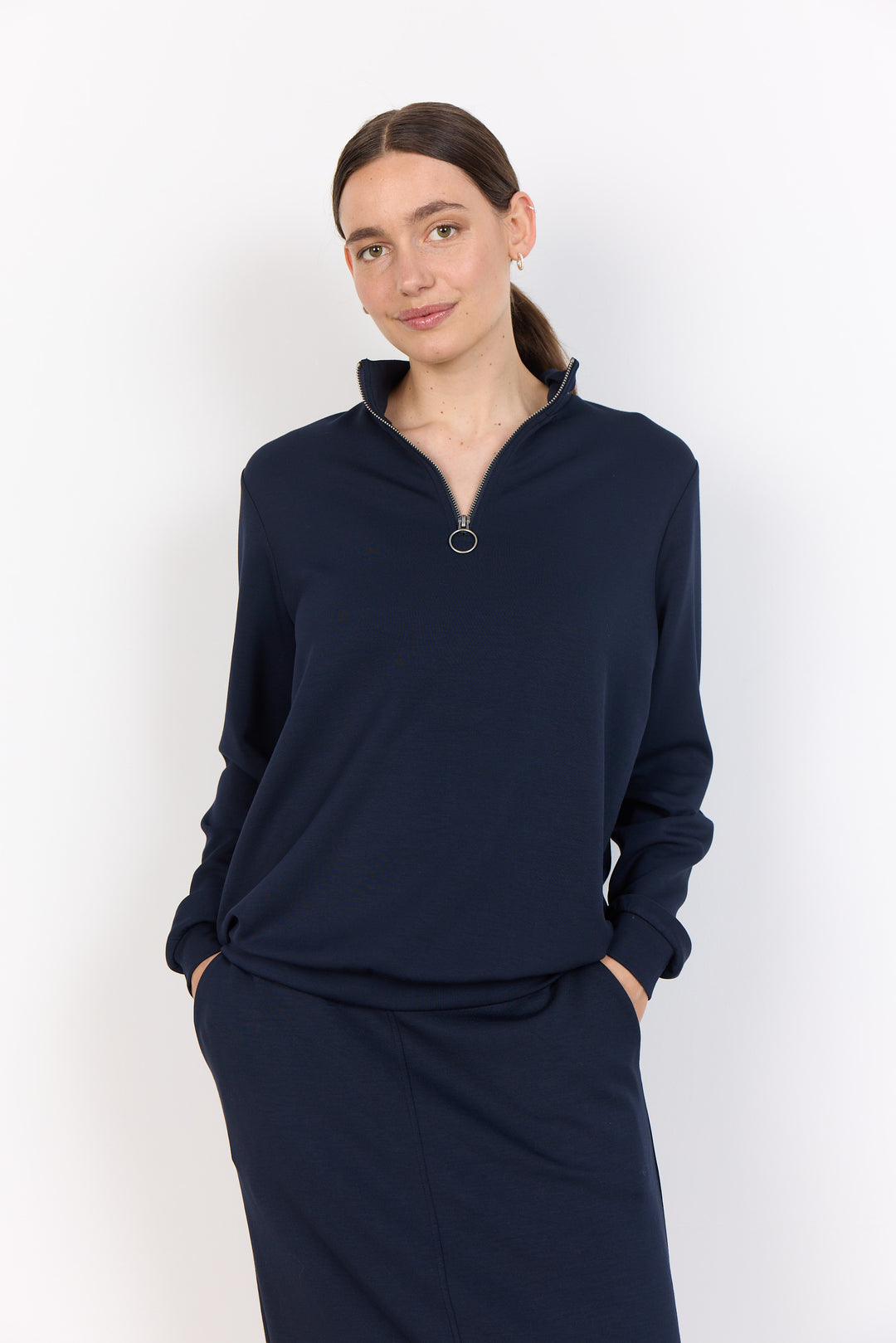 Banu 187 Sweatshirt Navy