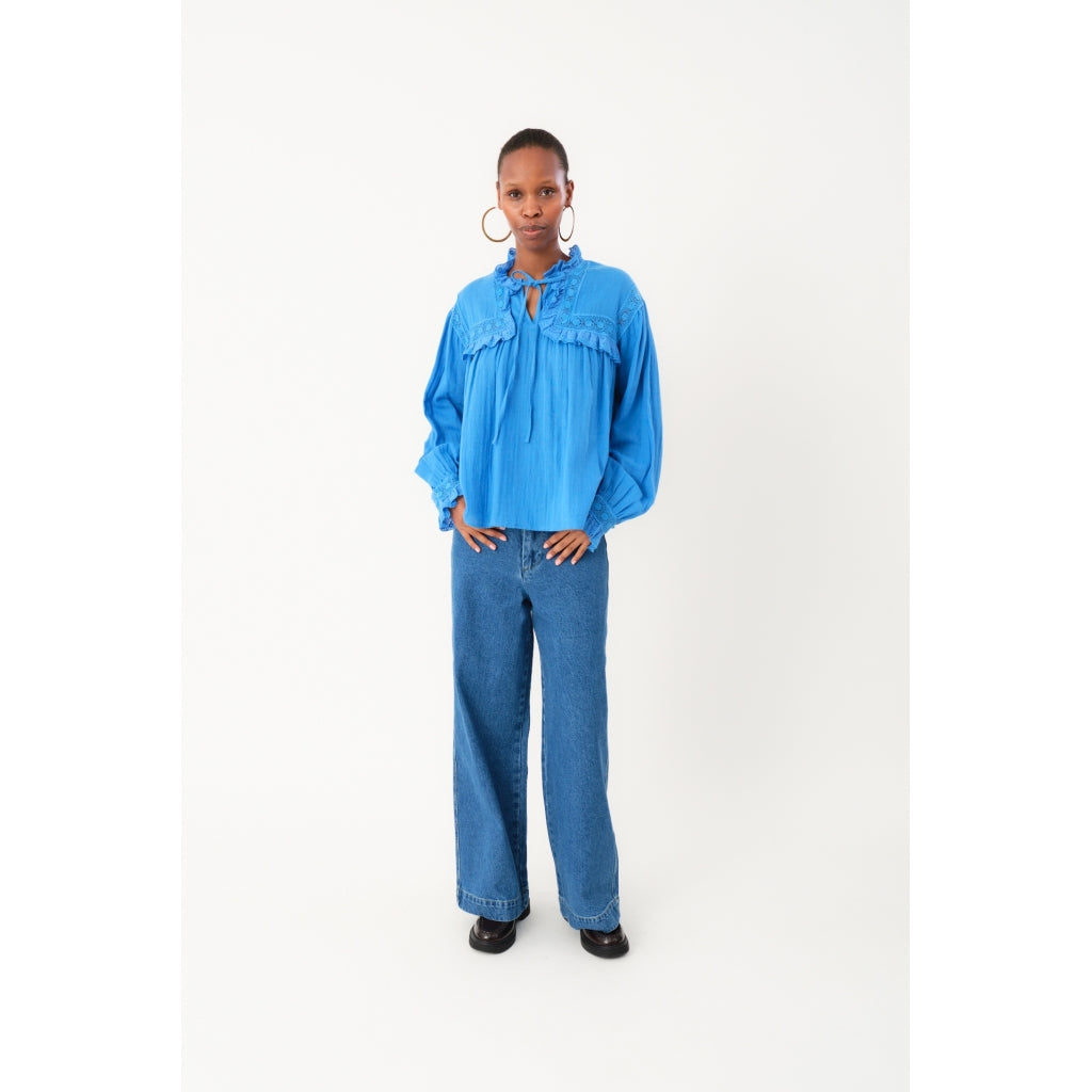 Gemma Shirt - Neon Blue