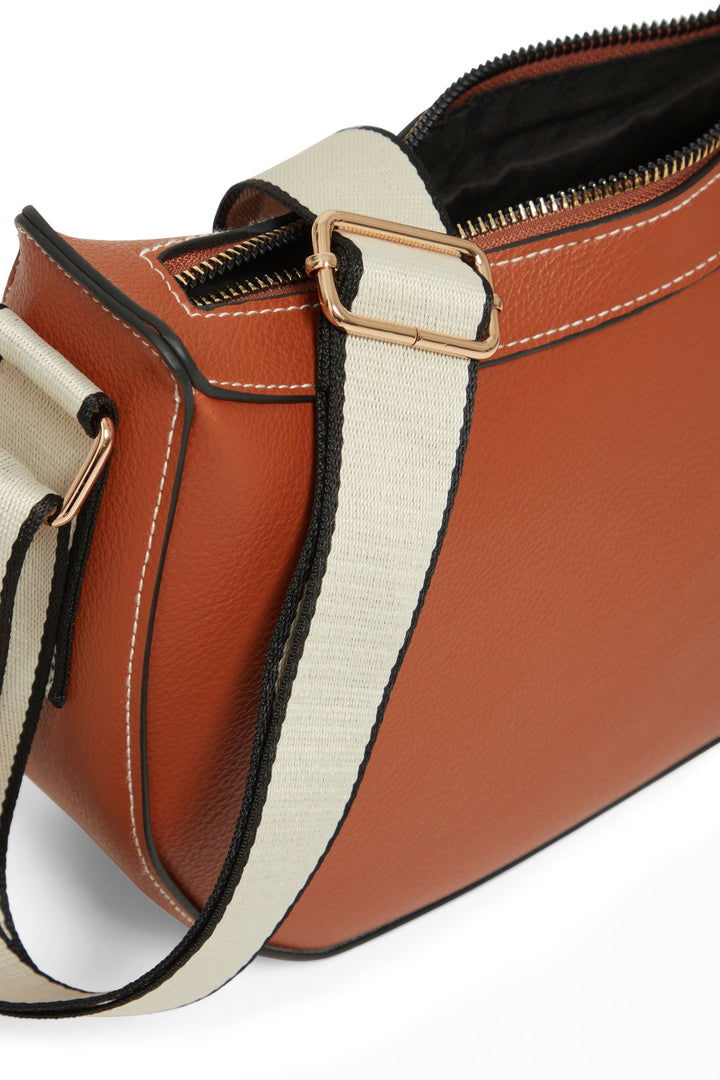Bodil Shoulder Bag Cognac