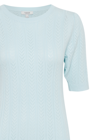 OManja Short Sleeved Pullover