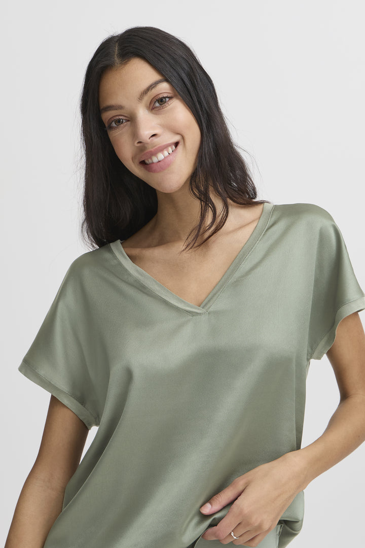 Selita T-Shirt