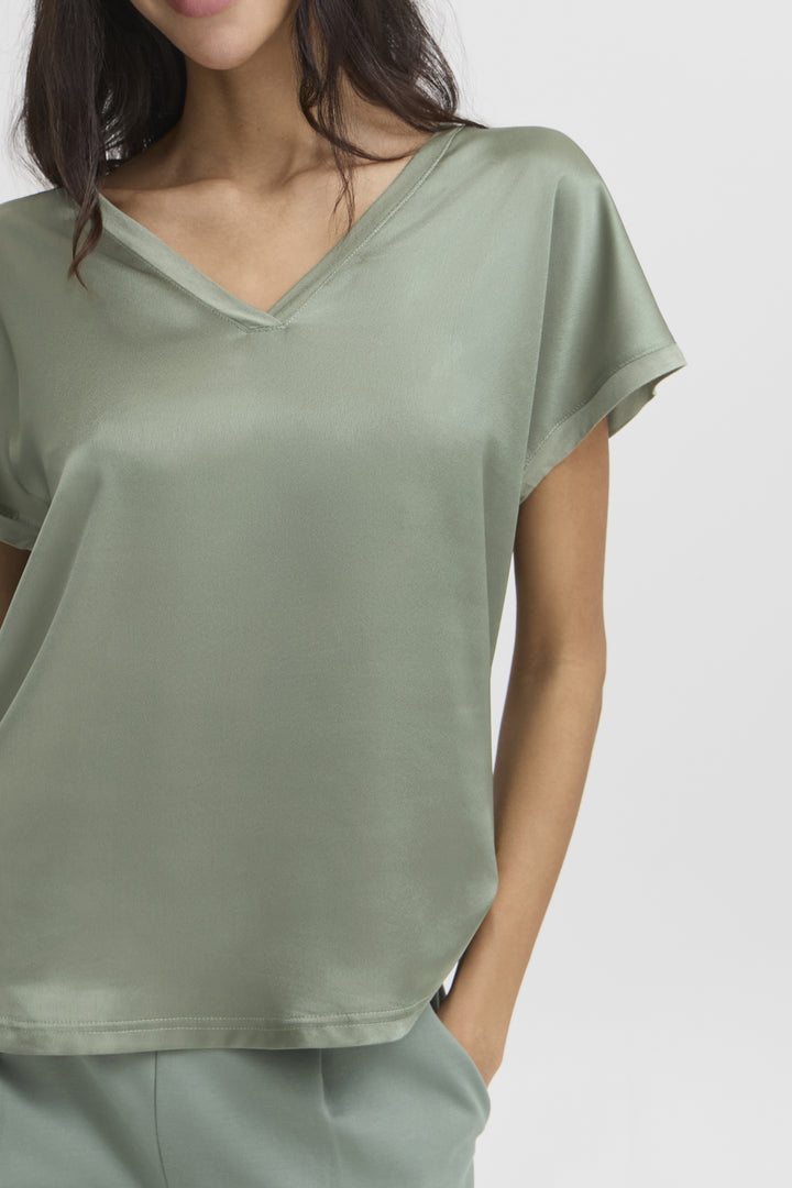 Selita T-Shirt