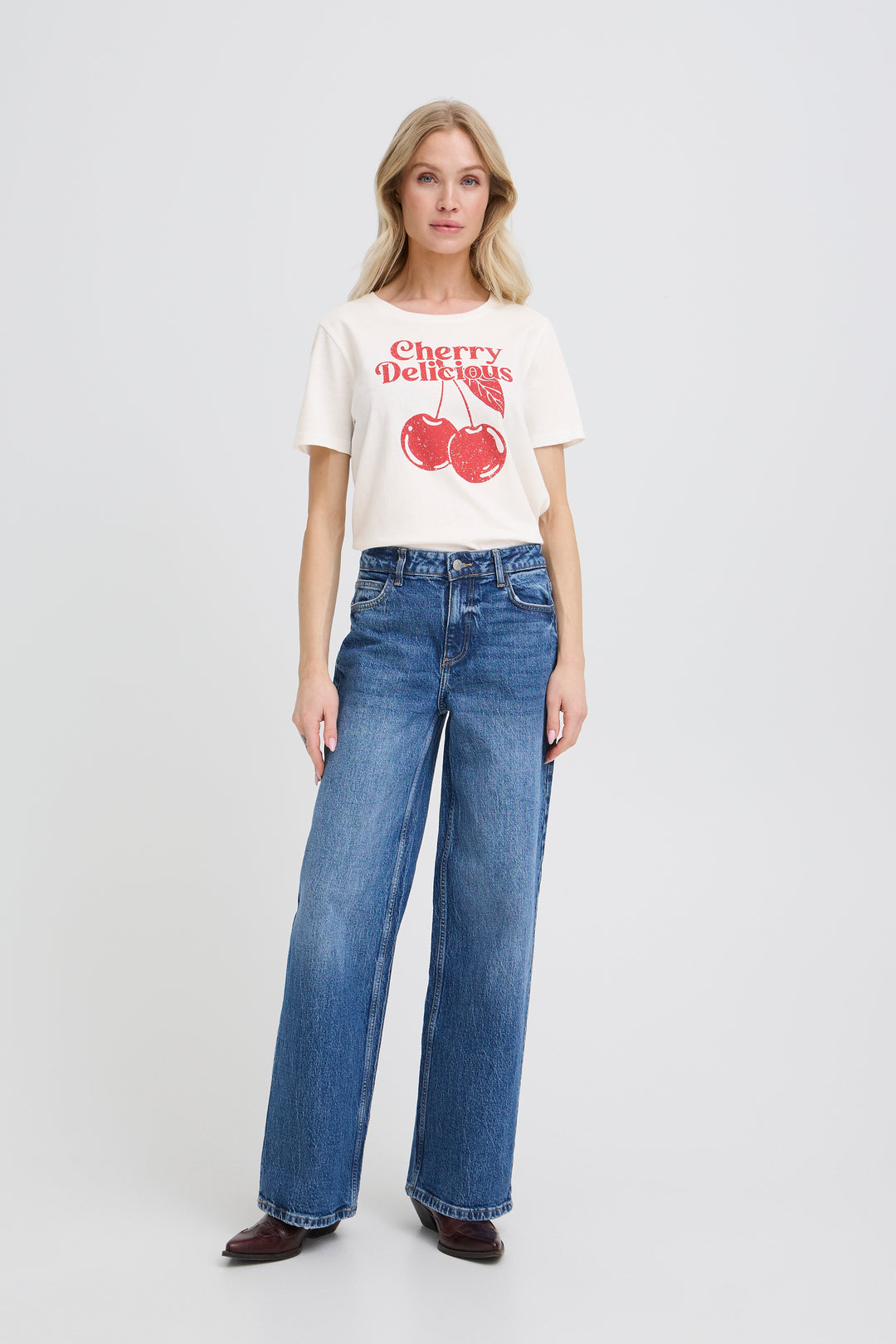 Sobbe T-shirt Cherry