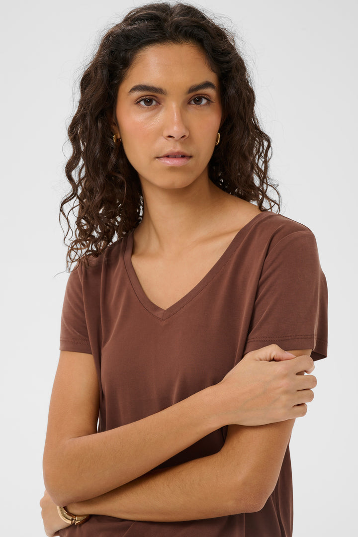 Columbine V-Neck T-Shirt Cappucino