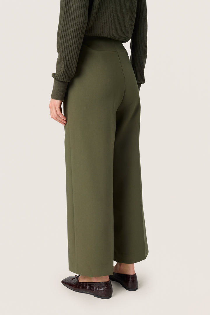 Corinne Wide Cropped Trousers Grape Leaf