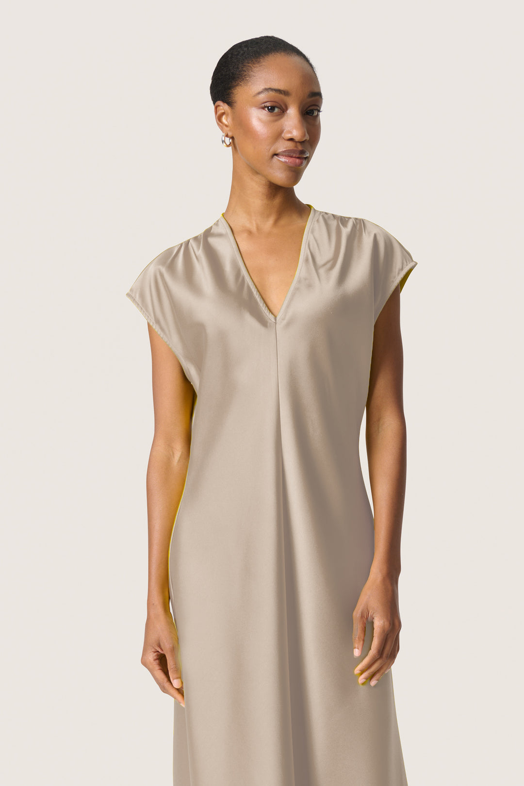 Liva Midi Dress