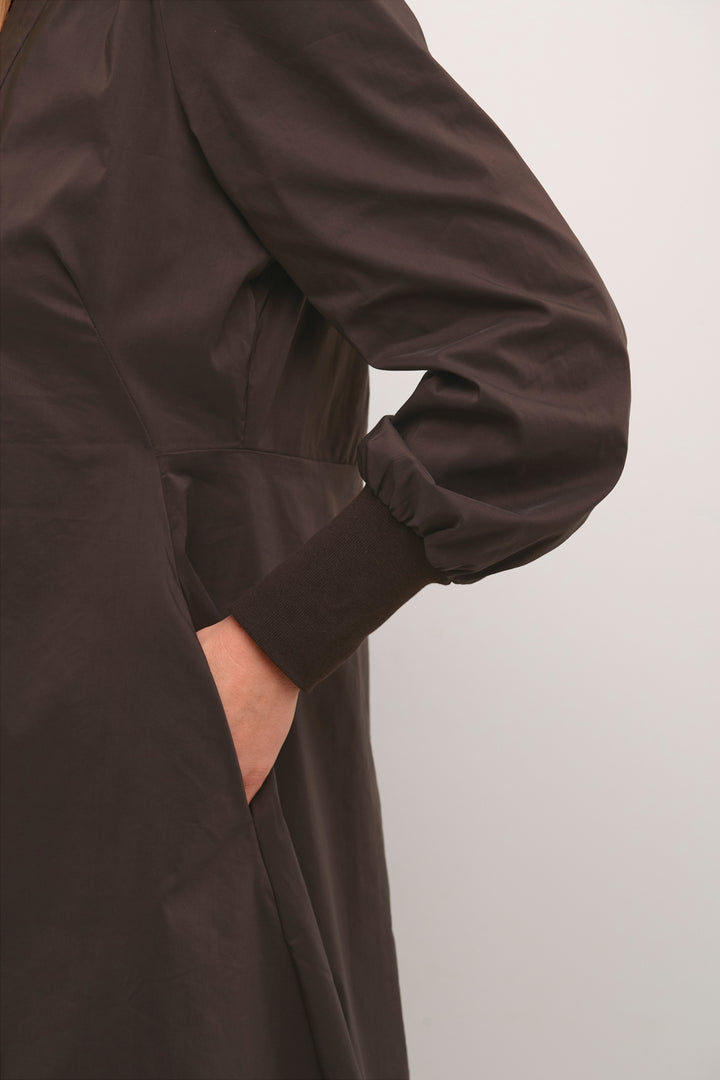 Antoinett  Rib Dress Brown Long Sleeves
