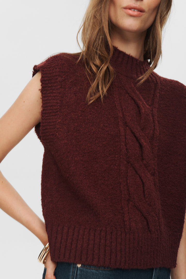 Caly Vest Jumper