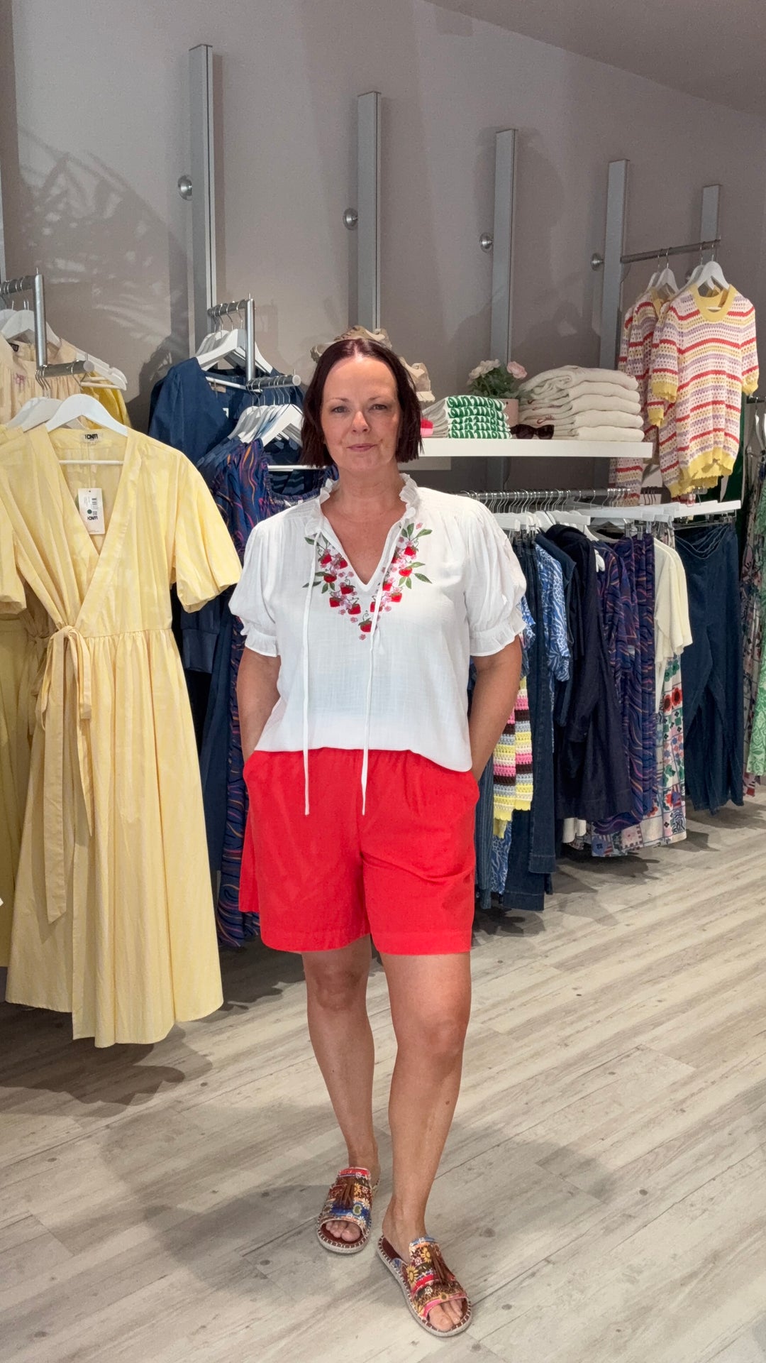 Cissie Shorts Bitter Red