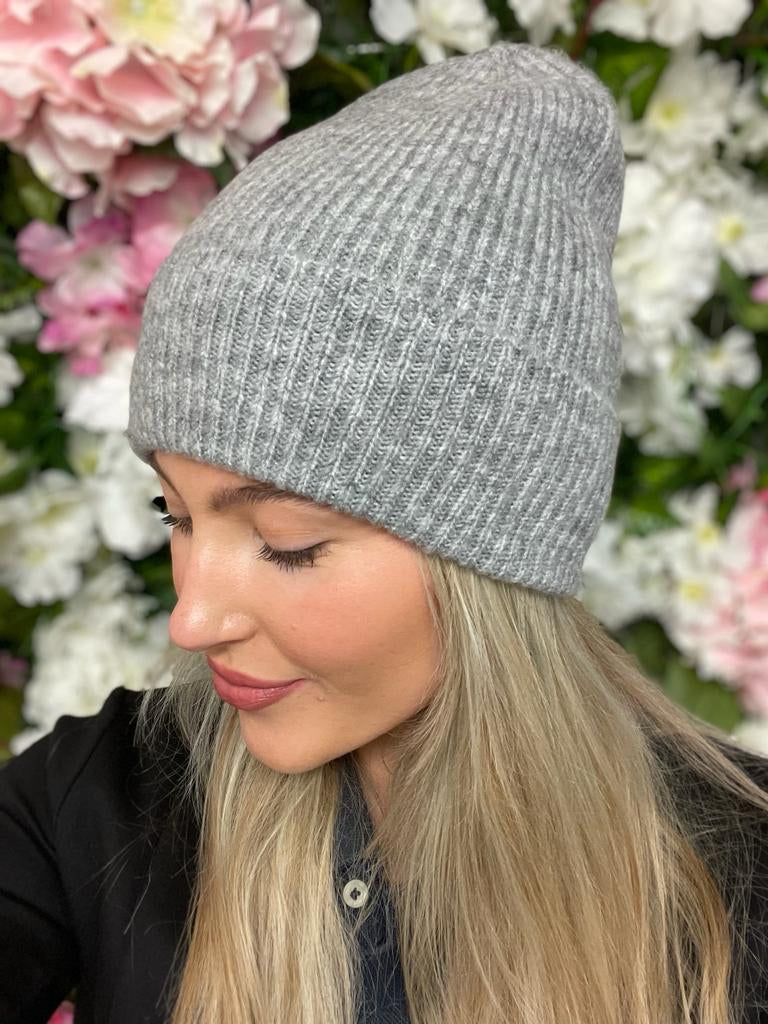 Ivo Hat