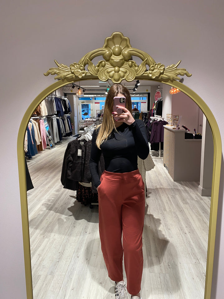 Kate Barrel Pants Cowhide
