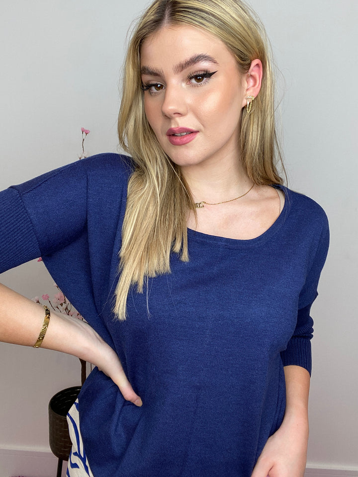 Mila R-Neck Pullover